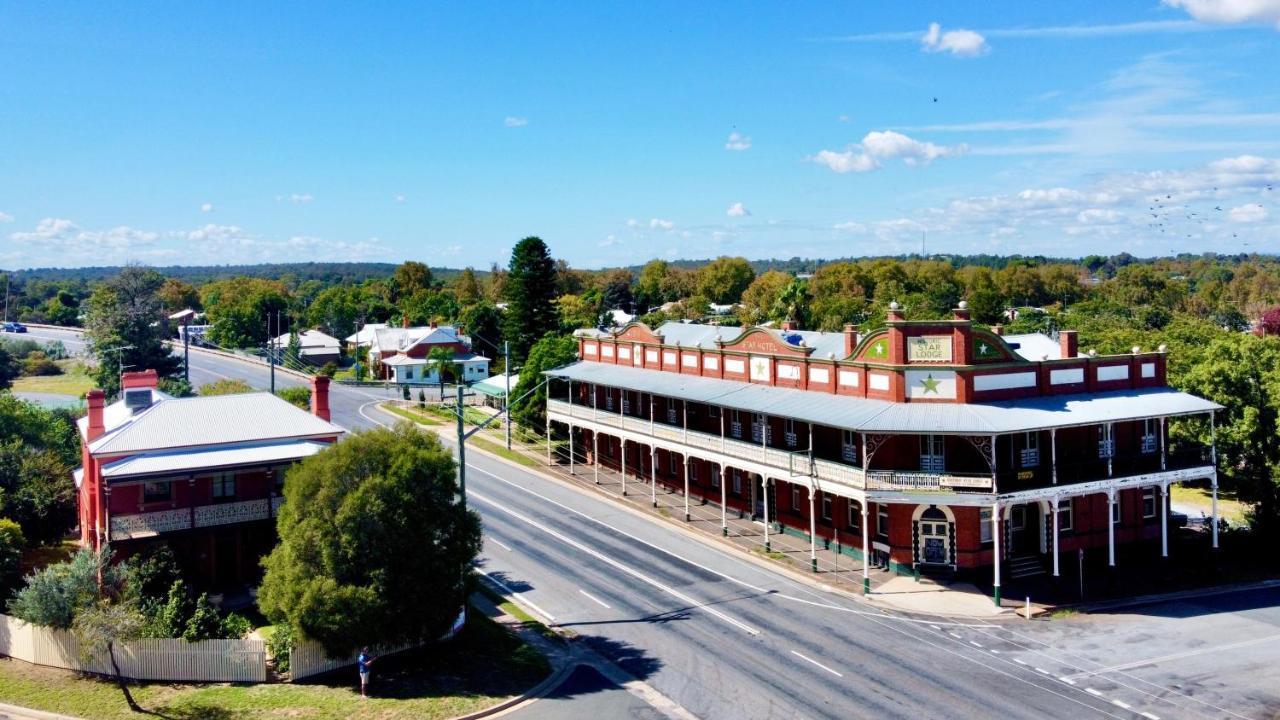 Historic Star Lodge And Station Masters House Narrandera Exterior foto