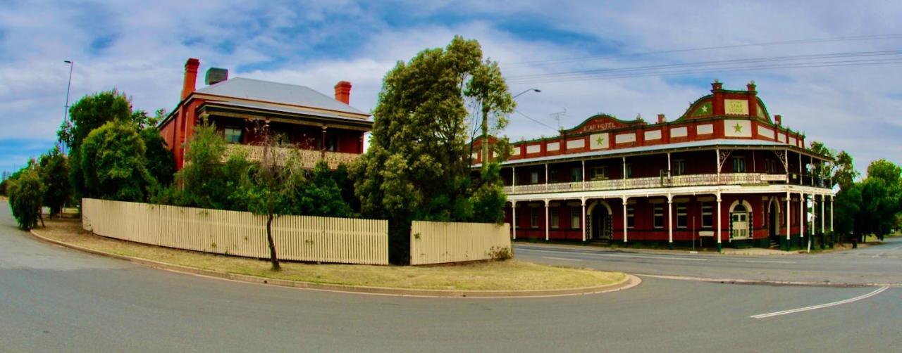Historic Star Lodge And Station Masters House Narrandera Exterior foto