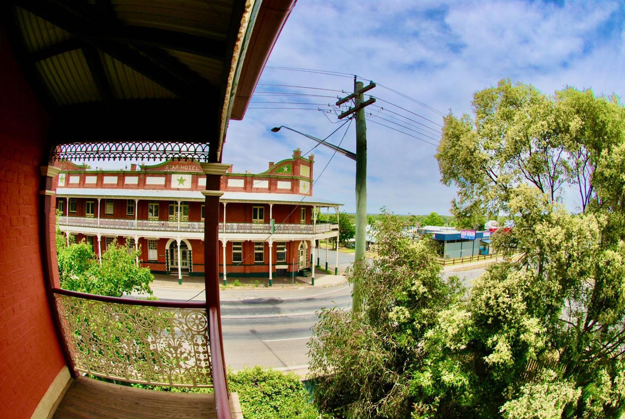 Historic Star Lodge And Station Masters House Narrandera Habitación foto
